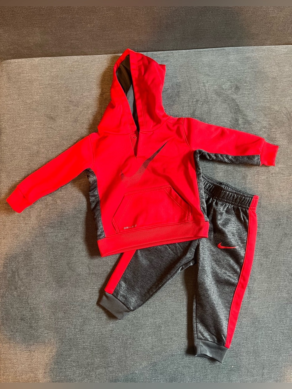 Nike Baby Boy’s 12 Month Outfit